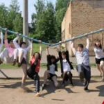 赏金女王的经济学:如何在市场中找到机会 qif232m2